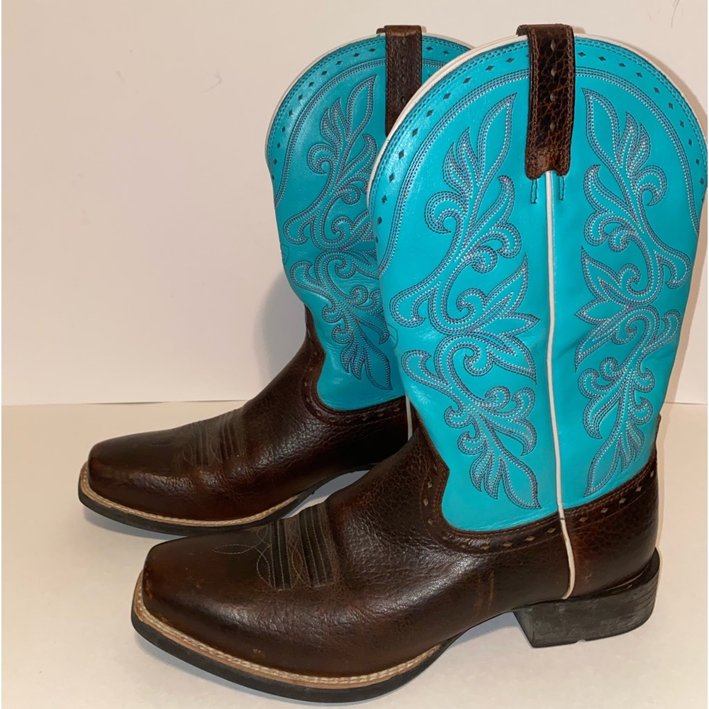 Women’s Ariat boots size 8.5